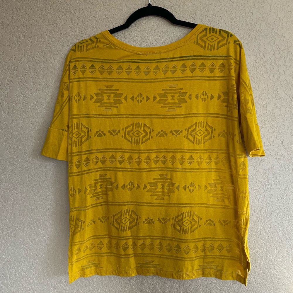 Aztec Print Yellow Tee - Picture 5 of 8